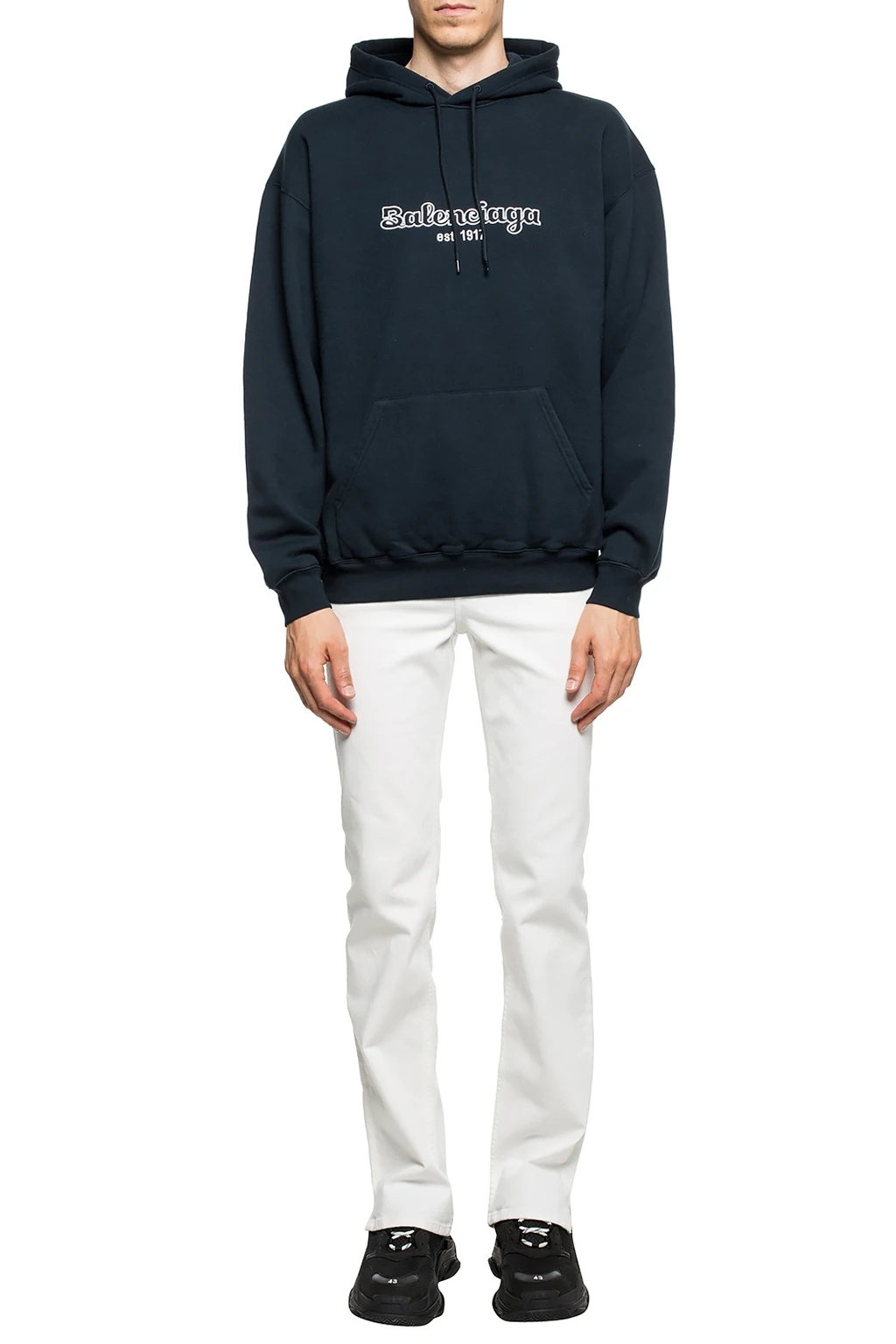 Raw-edge jeans
