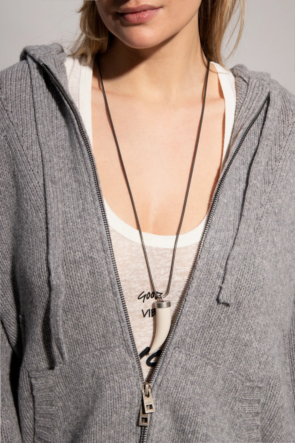 Naszyjnik z zawieszką