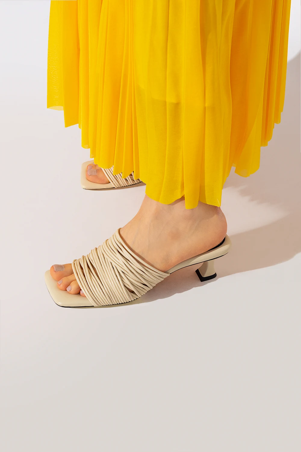 Klapki na obcasie ‘Square Rolo’