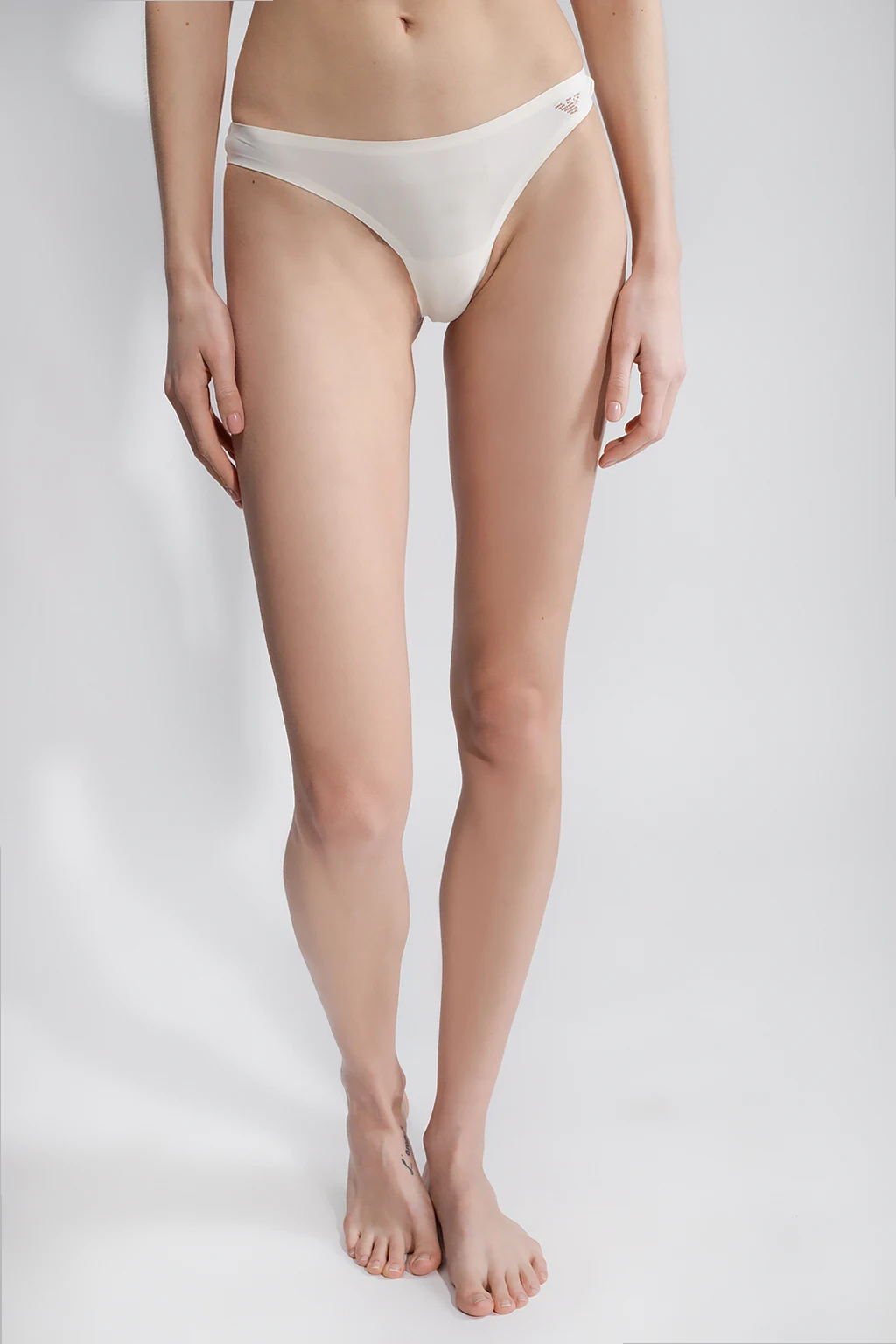 Figi z koronkowym tyłem