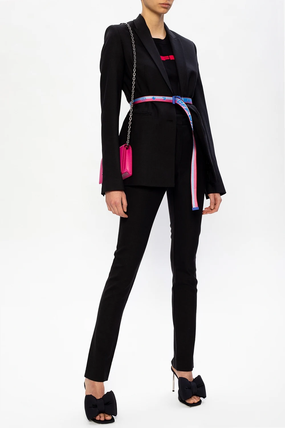 Trousers with vents