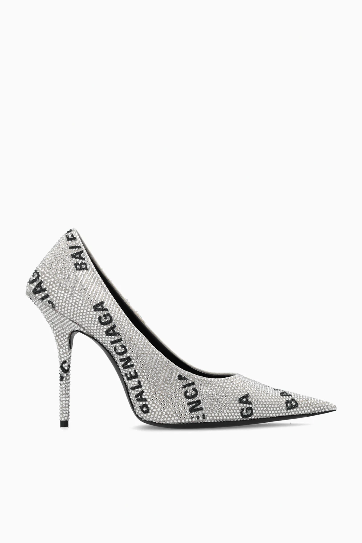 ‘Square Knife’ pumps