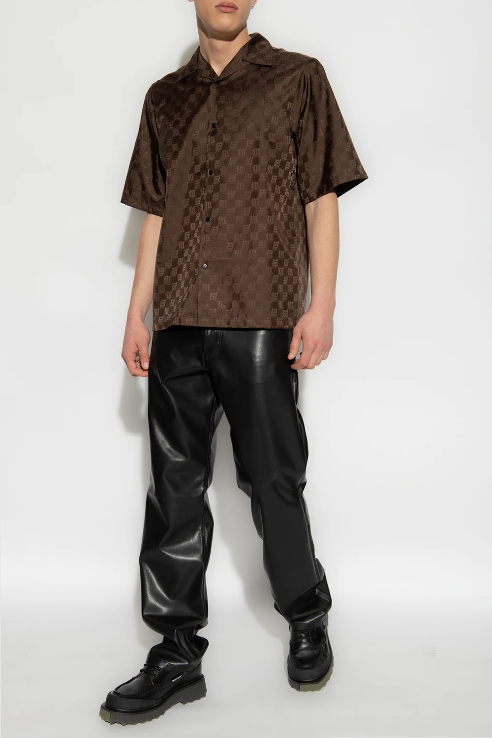 Trousers in vegan leather
