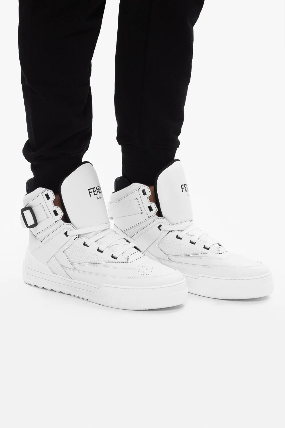 Buty sportowe z logo