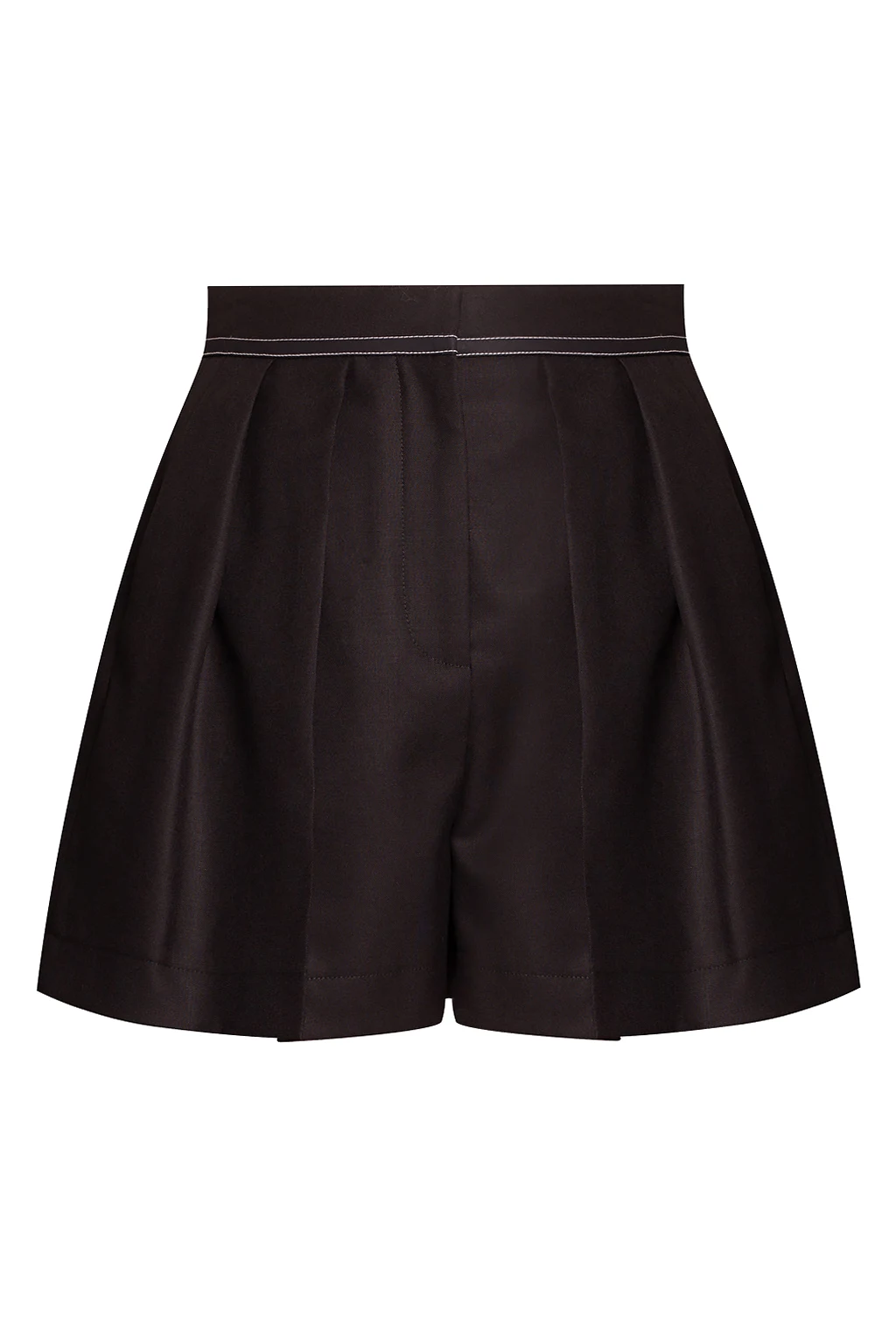 Shorts with pleats