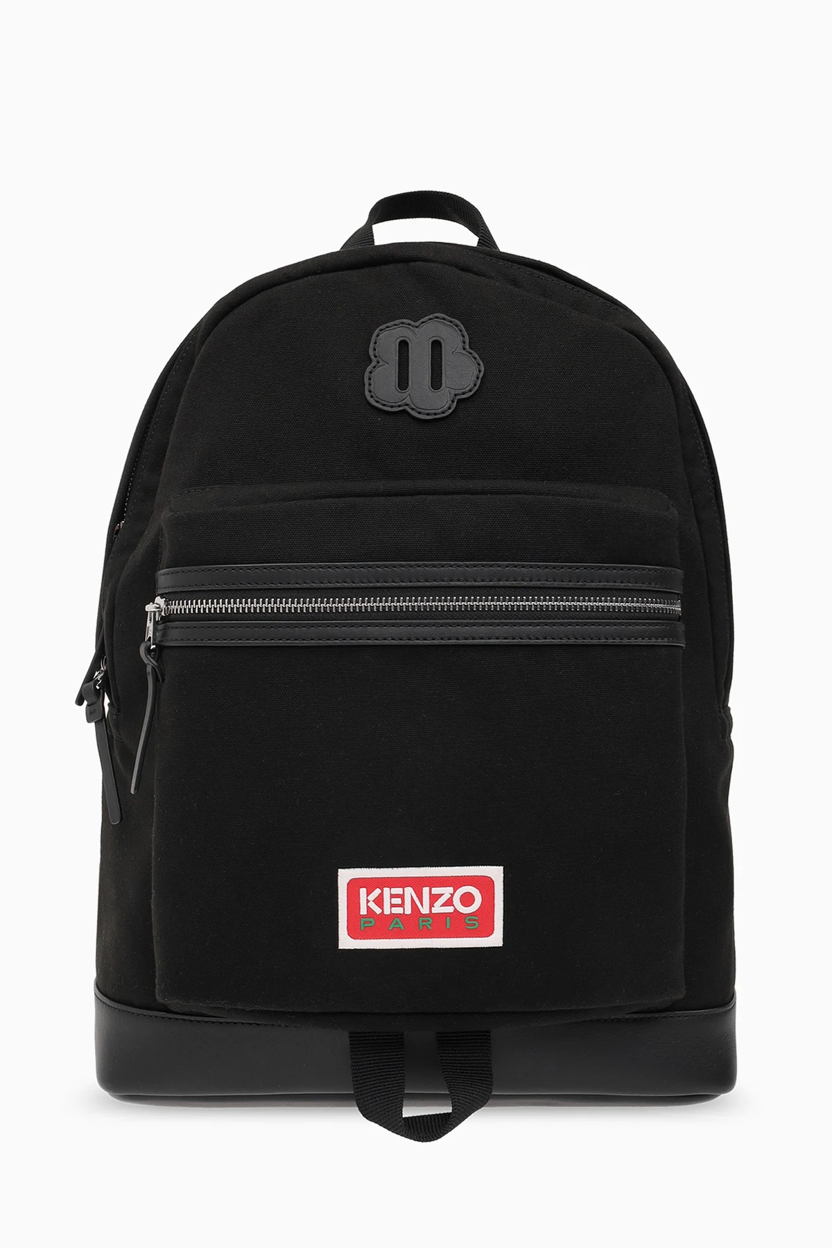 Plecak z naszywką z logo