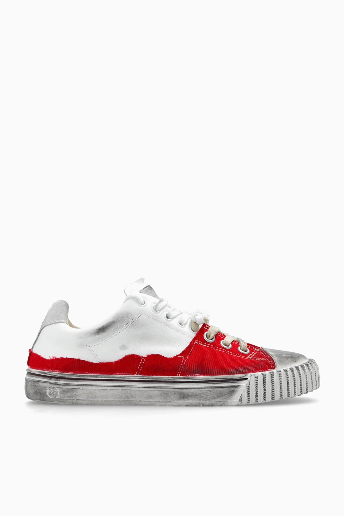 Sneakers with time-worn effects