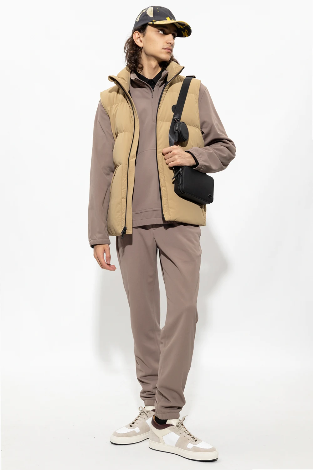 Spodnie dresowe z kieszeniami