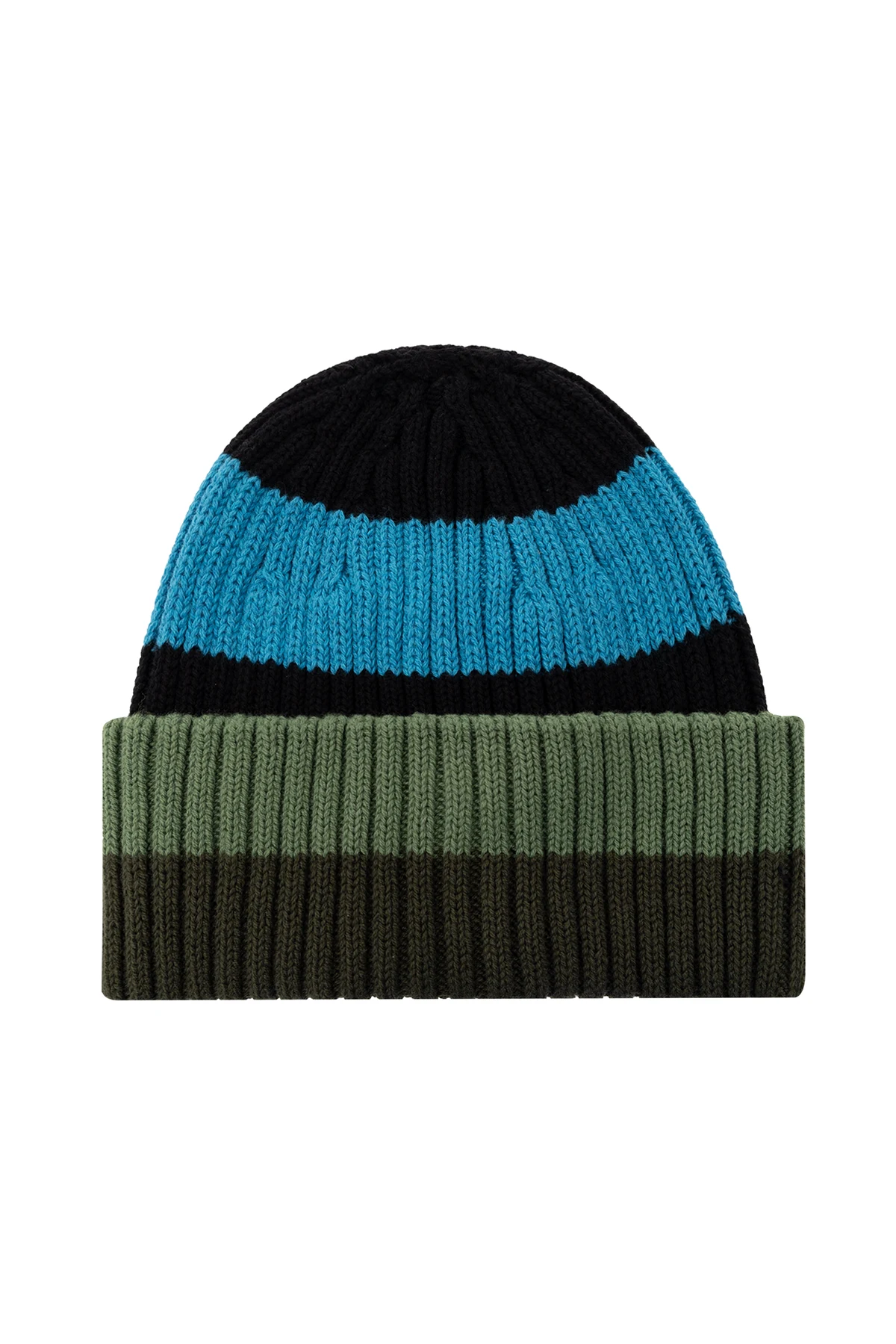 Czapka ze wzorem w pasy