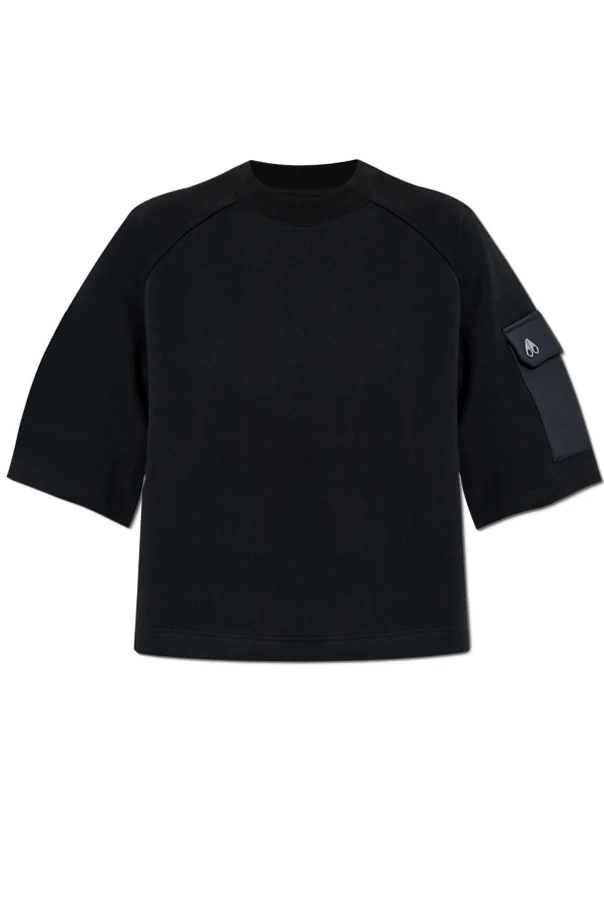 BLACK T-shirt with sleeve pocket