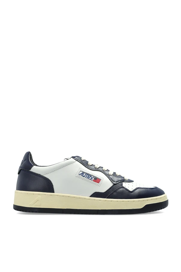NAVY BLUE ‘Medalist Low’ sports shoes