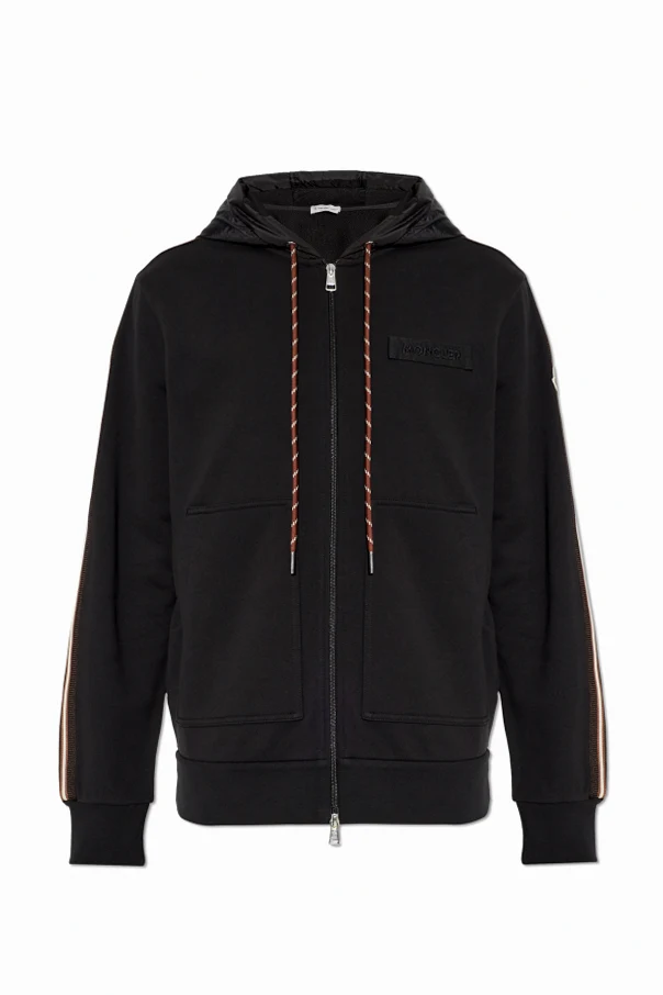 SCHWARZ Sweatshirt mit Logo-Aufnäher