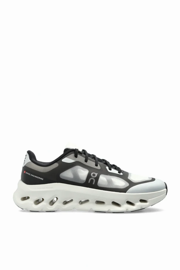 BLACK Cloudtilt Remix sports shoes