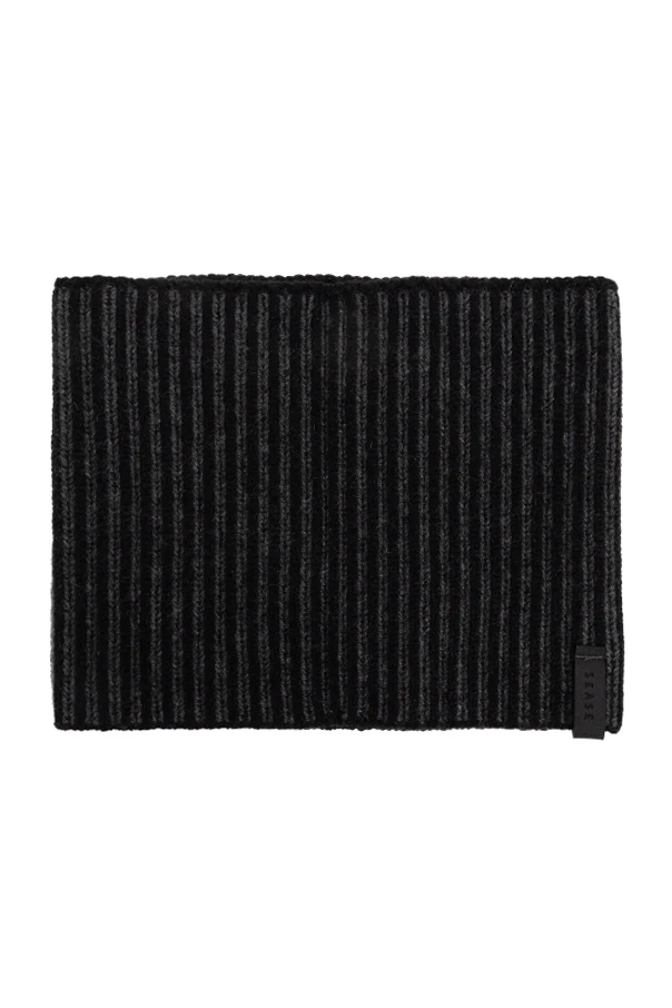 BLACK Cashmere snood