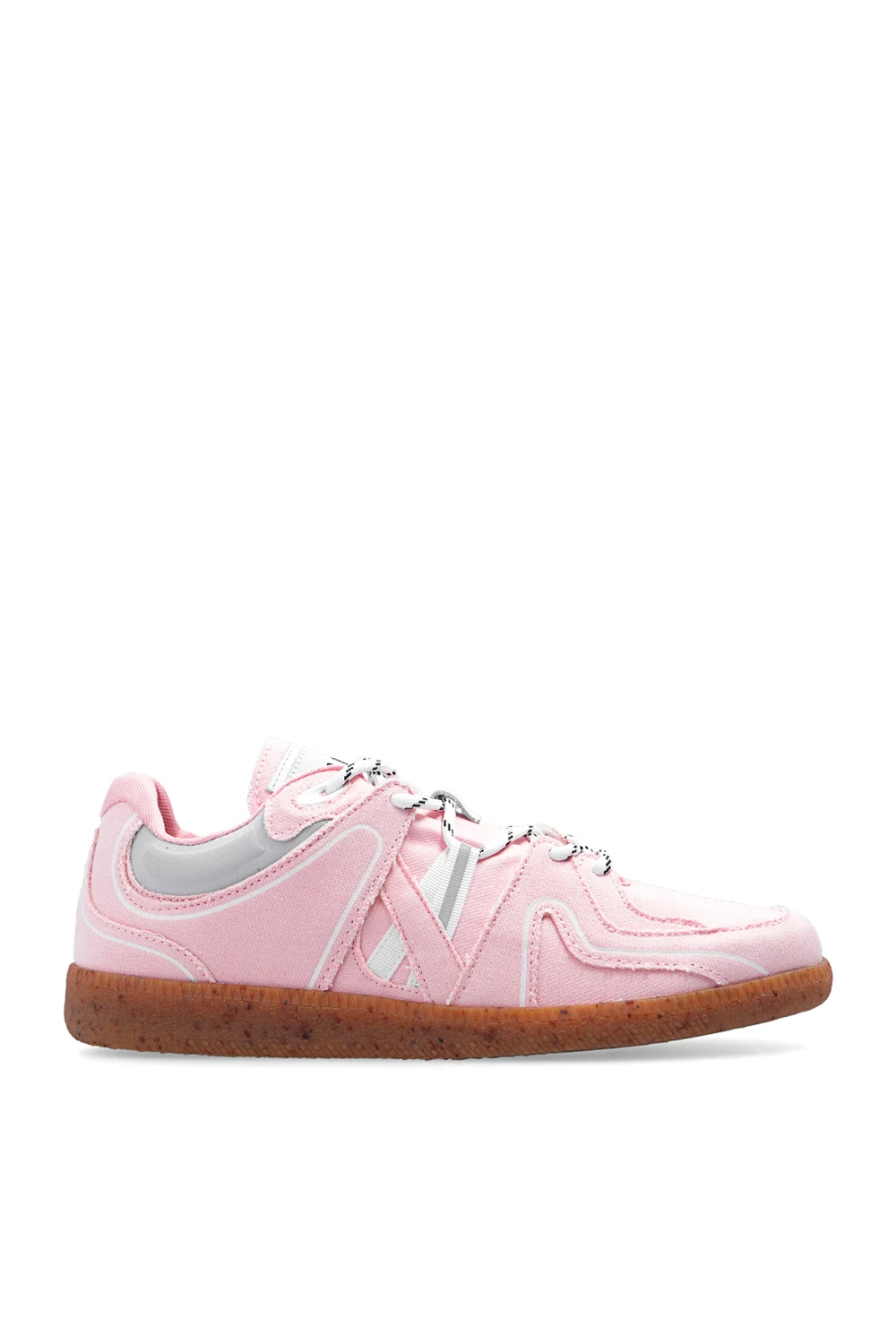 Sneakers with logo patch