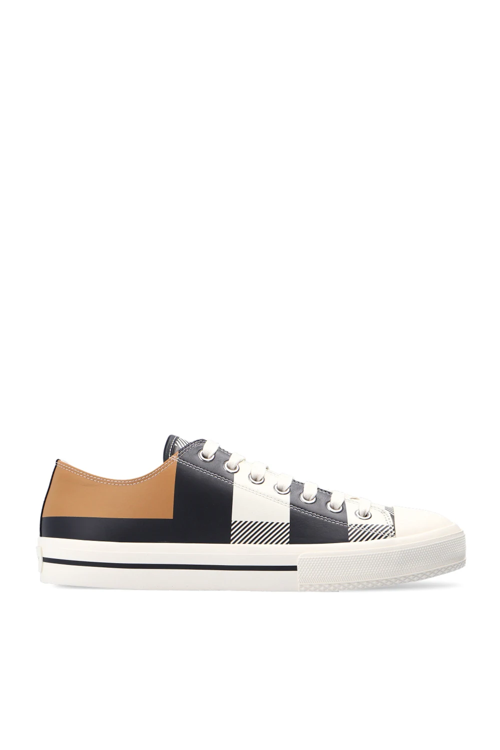 Wzorzyste buty sportowe
