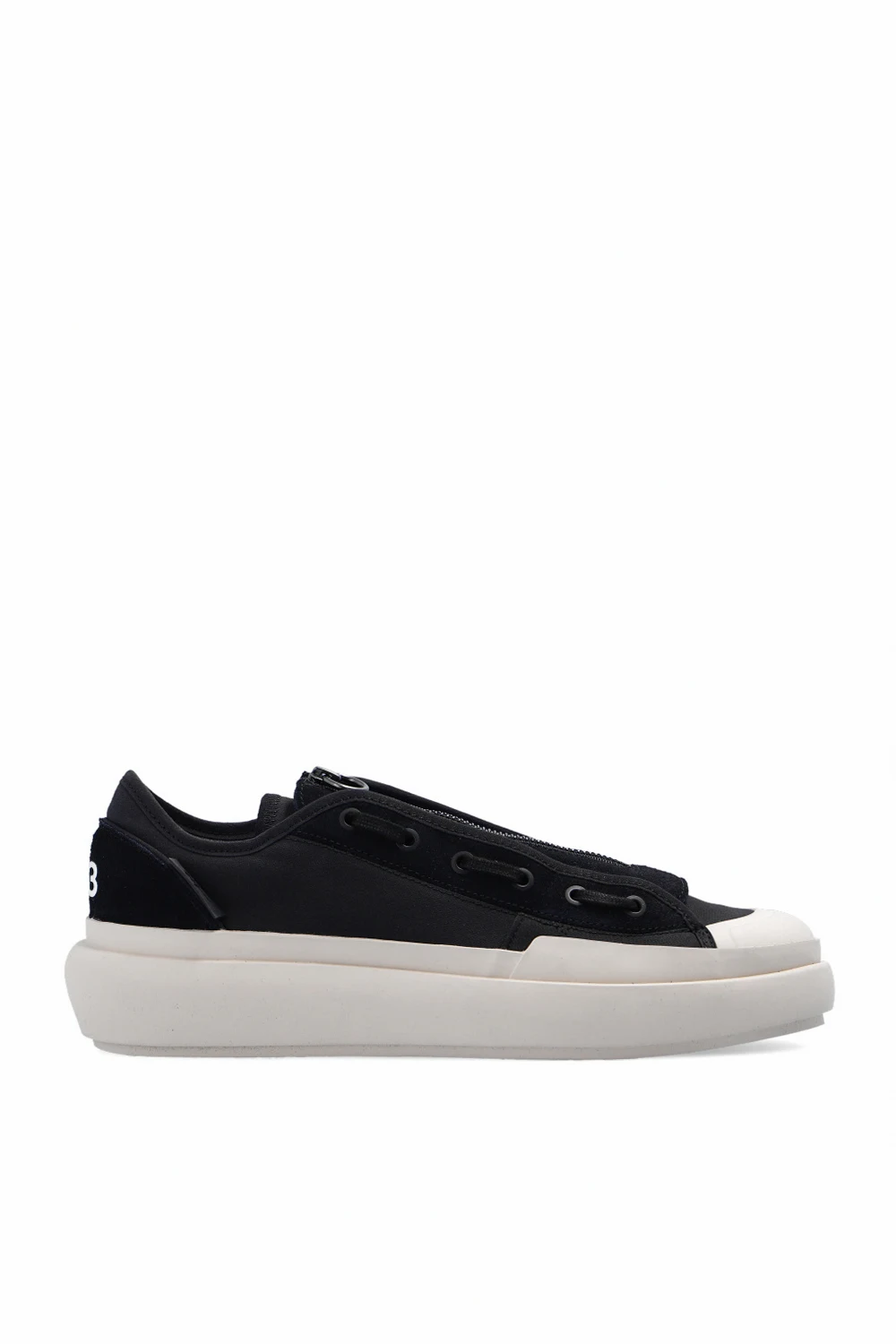 BLACK ‘Ajatu Court Low’ sneakers
