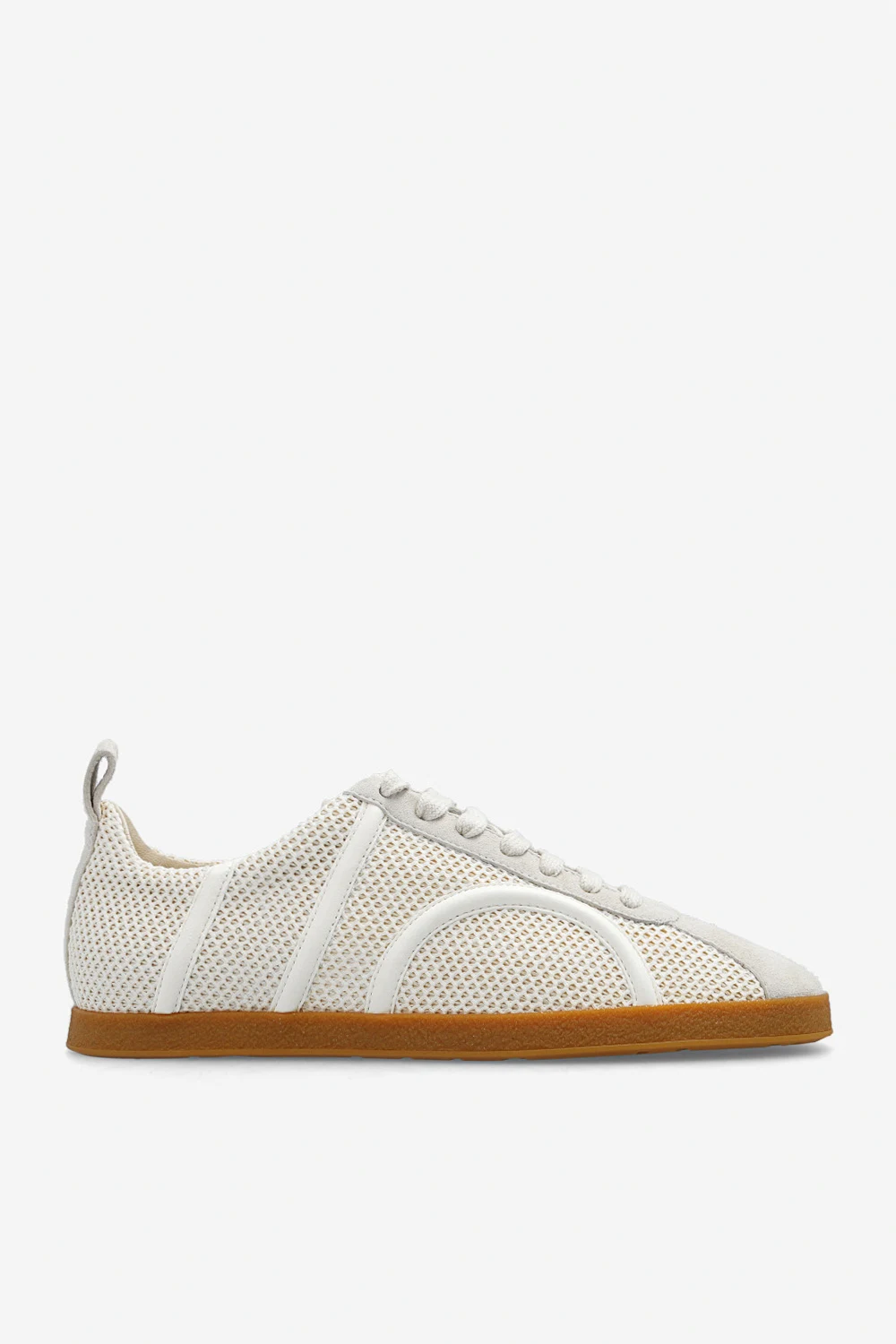 Sznurowane buty sportowe
