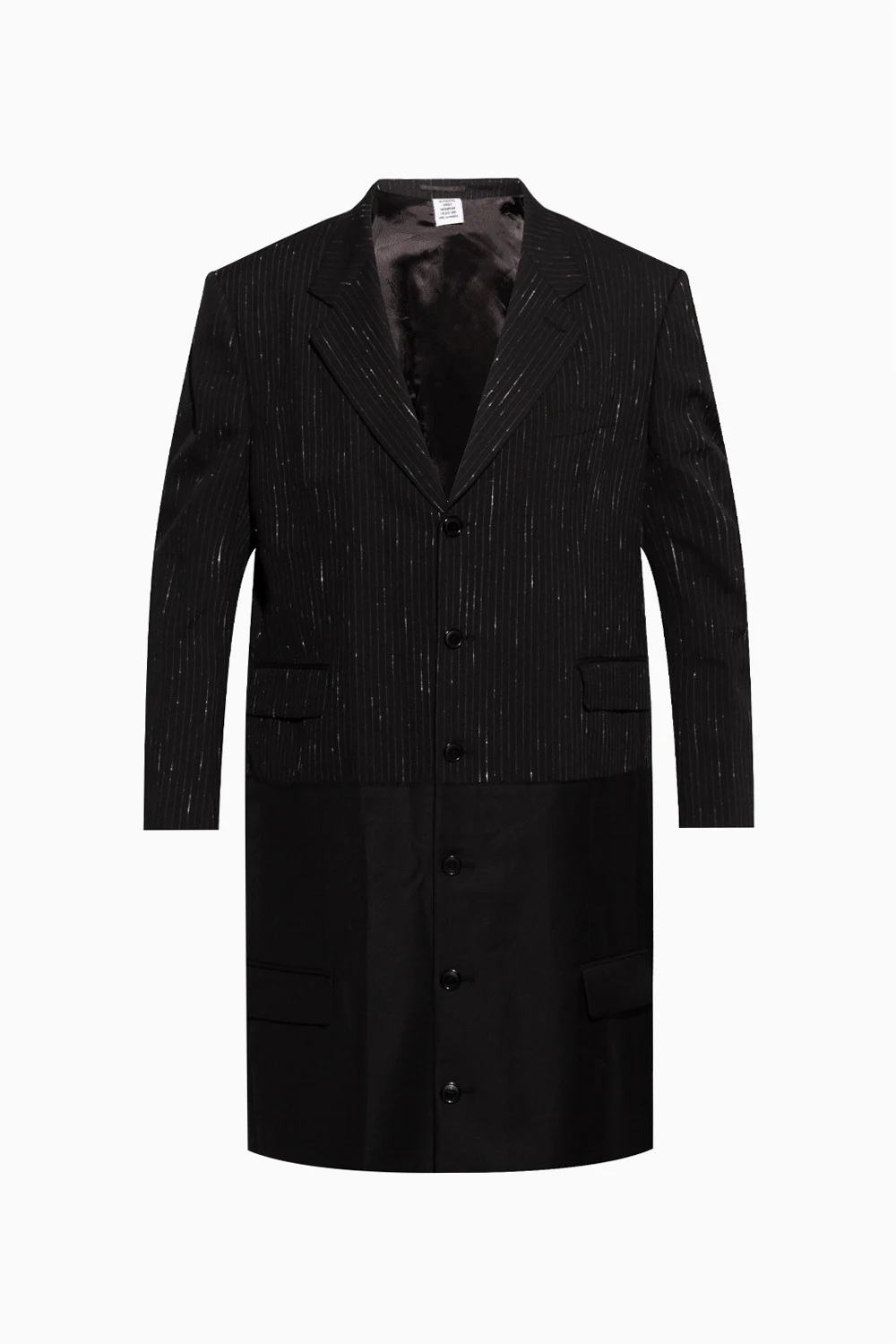 Coat with pockets