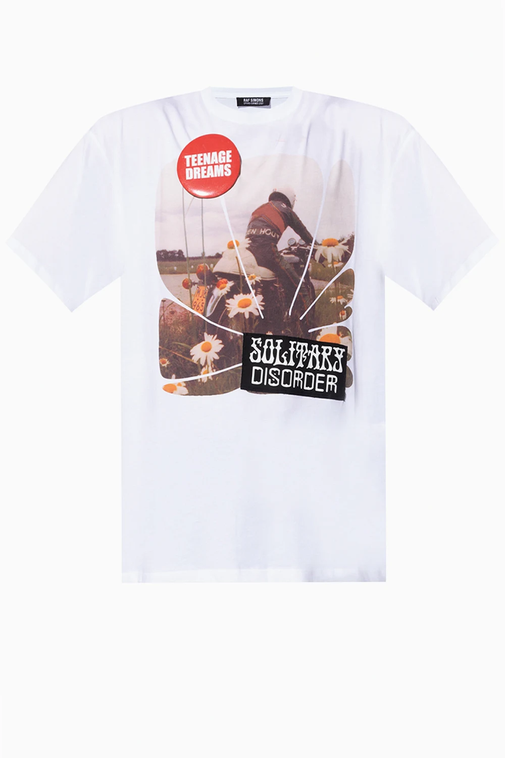T-shirt with pin