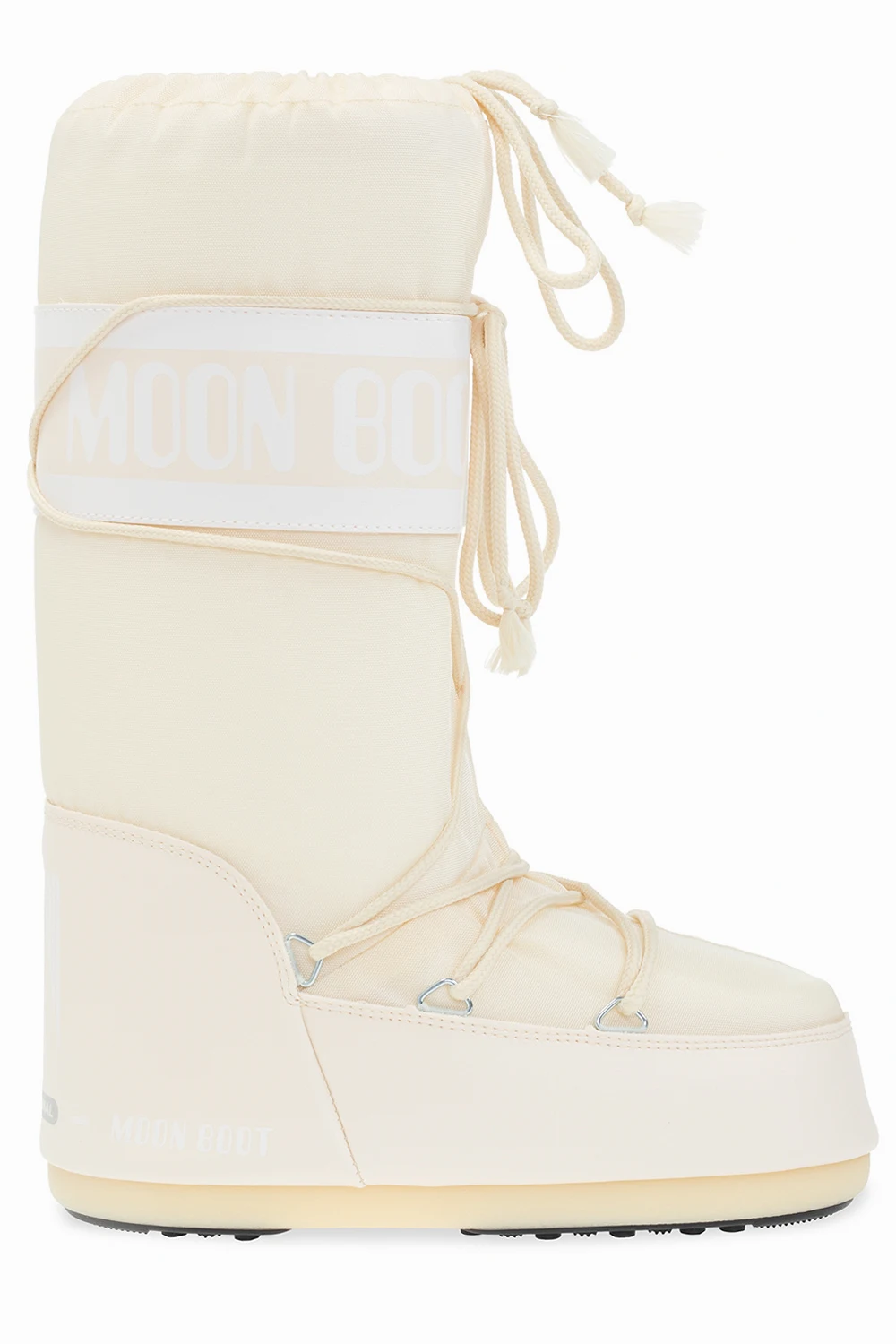 ‘Nylon’ snow boots