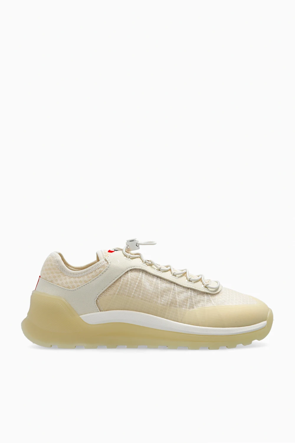‘Travel Trainer’ sneakers