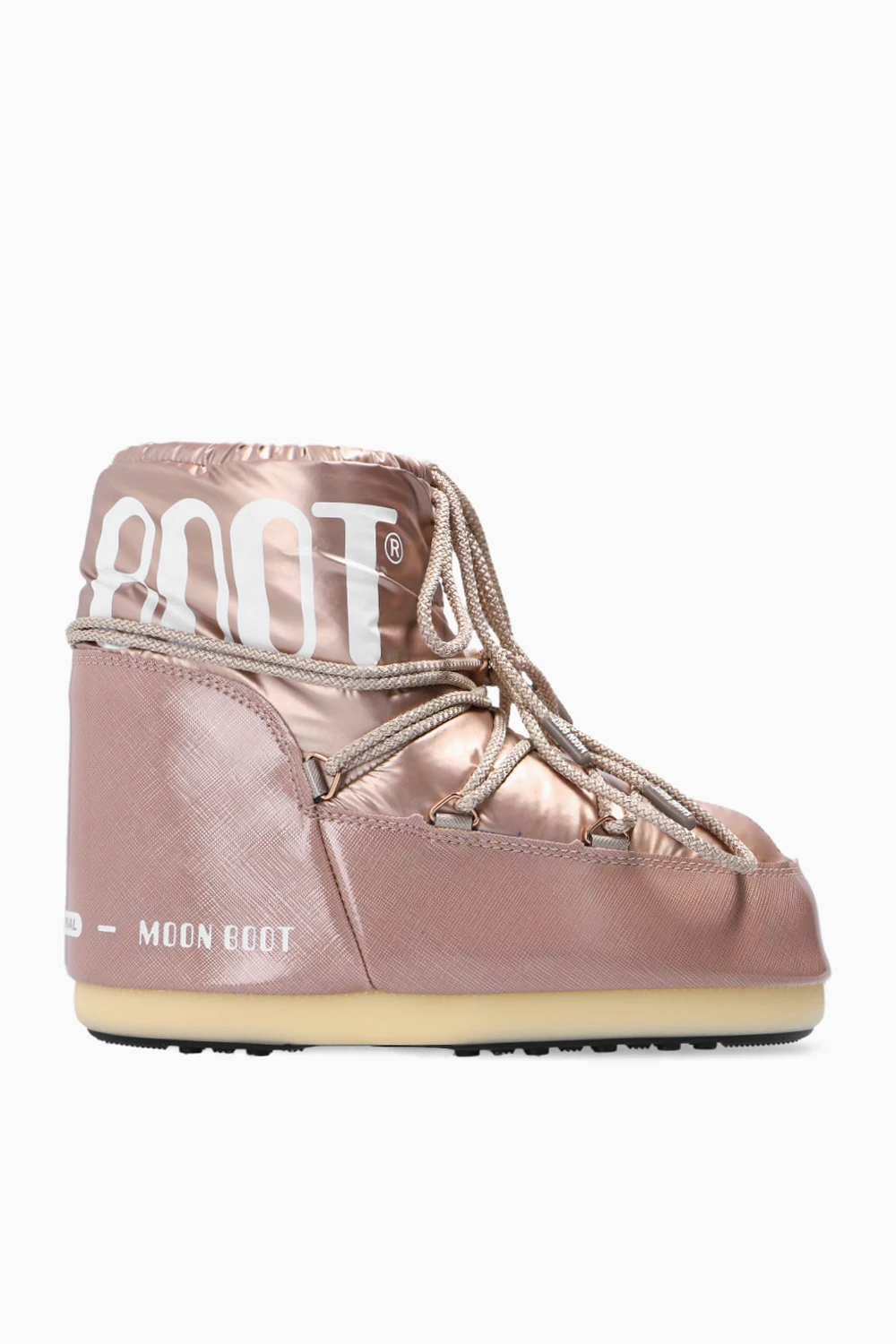 ‘Classic Low Pillow’ snow boots