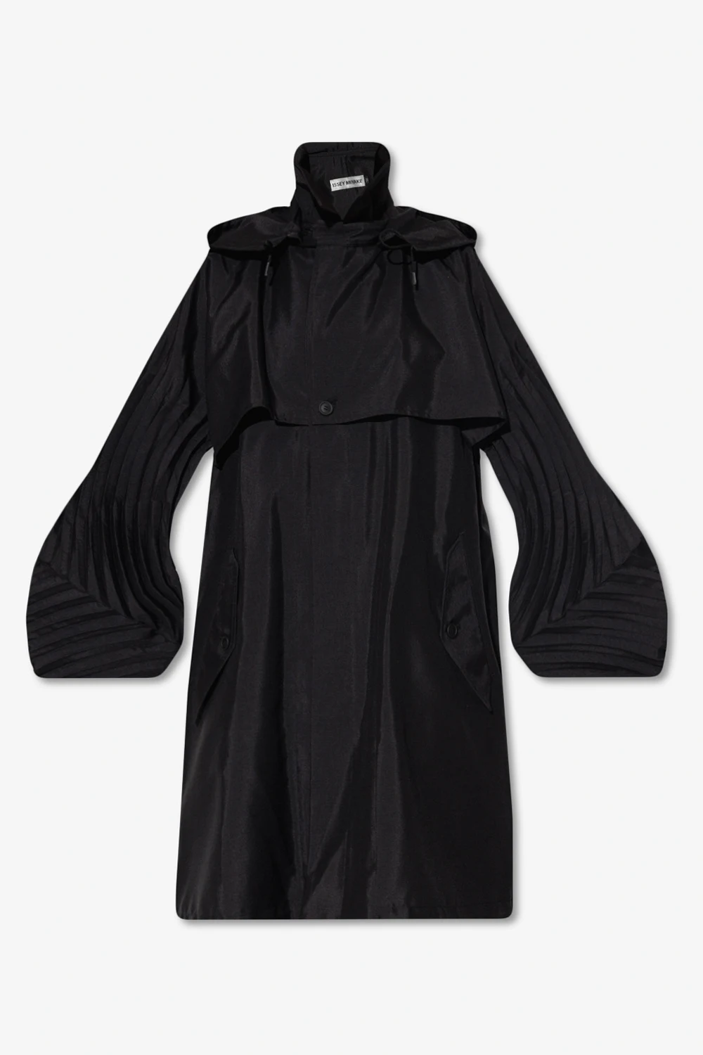 Coat with ribbed sleeves