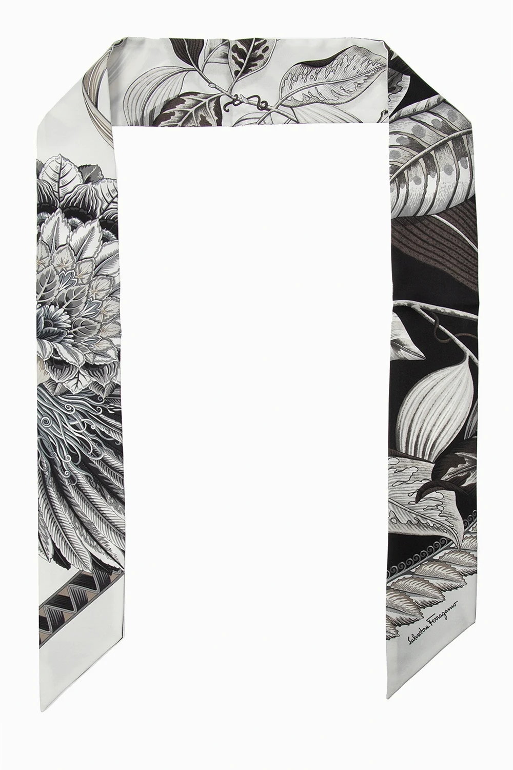 BLACK Patterned scarf