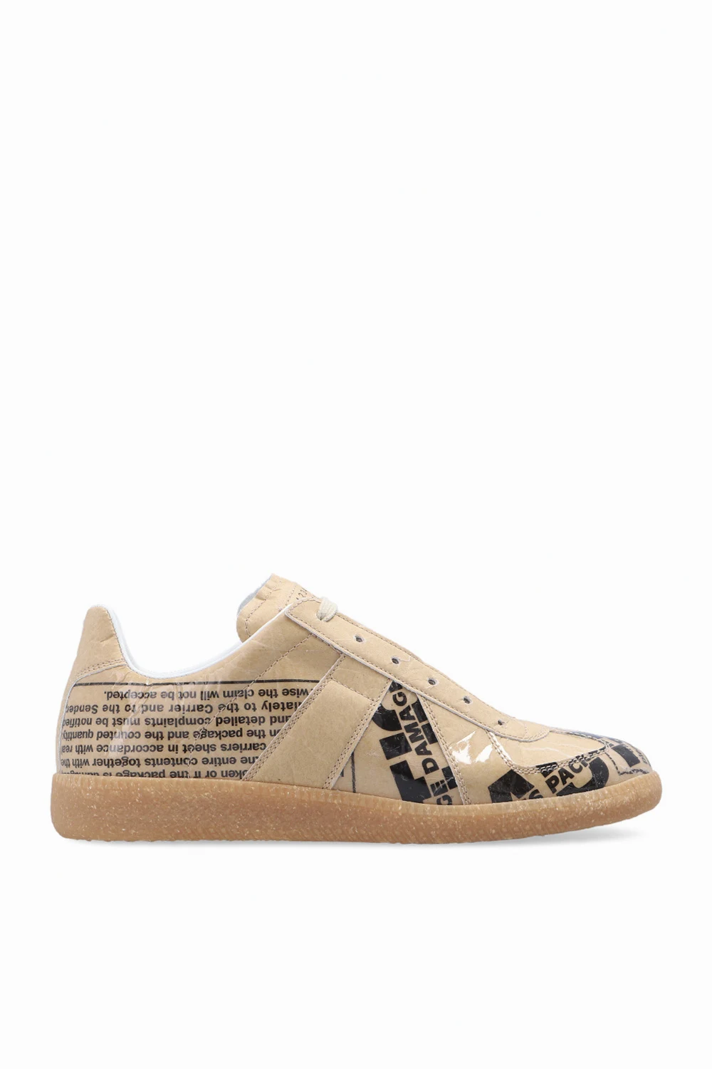 Sneakers with logo
