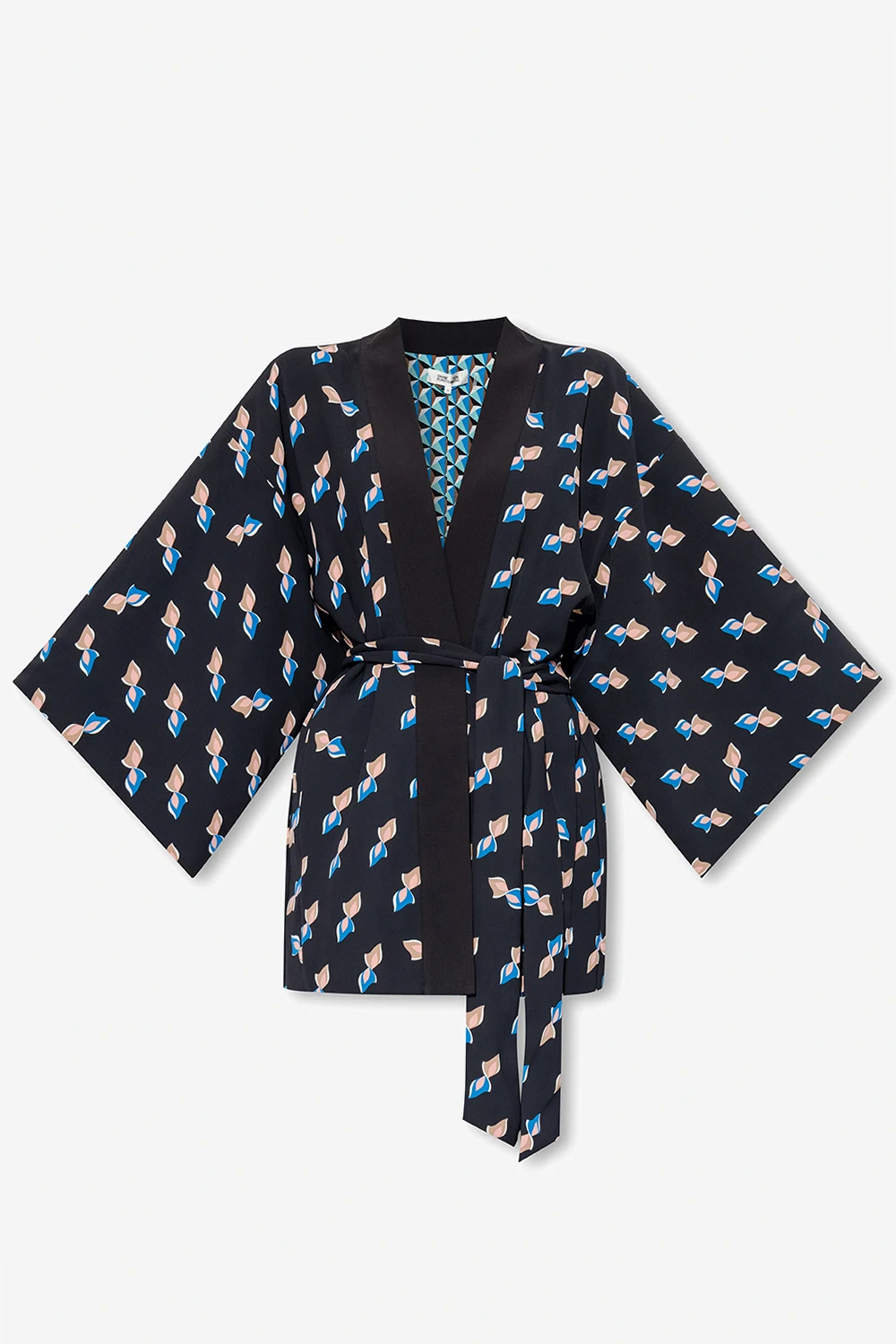 BLACK ‘Iseppa’ patterned kimono