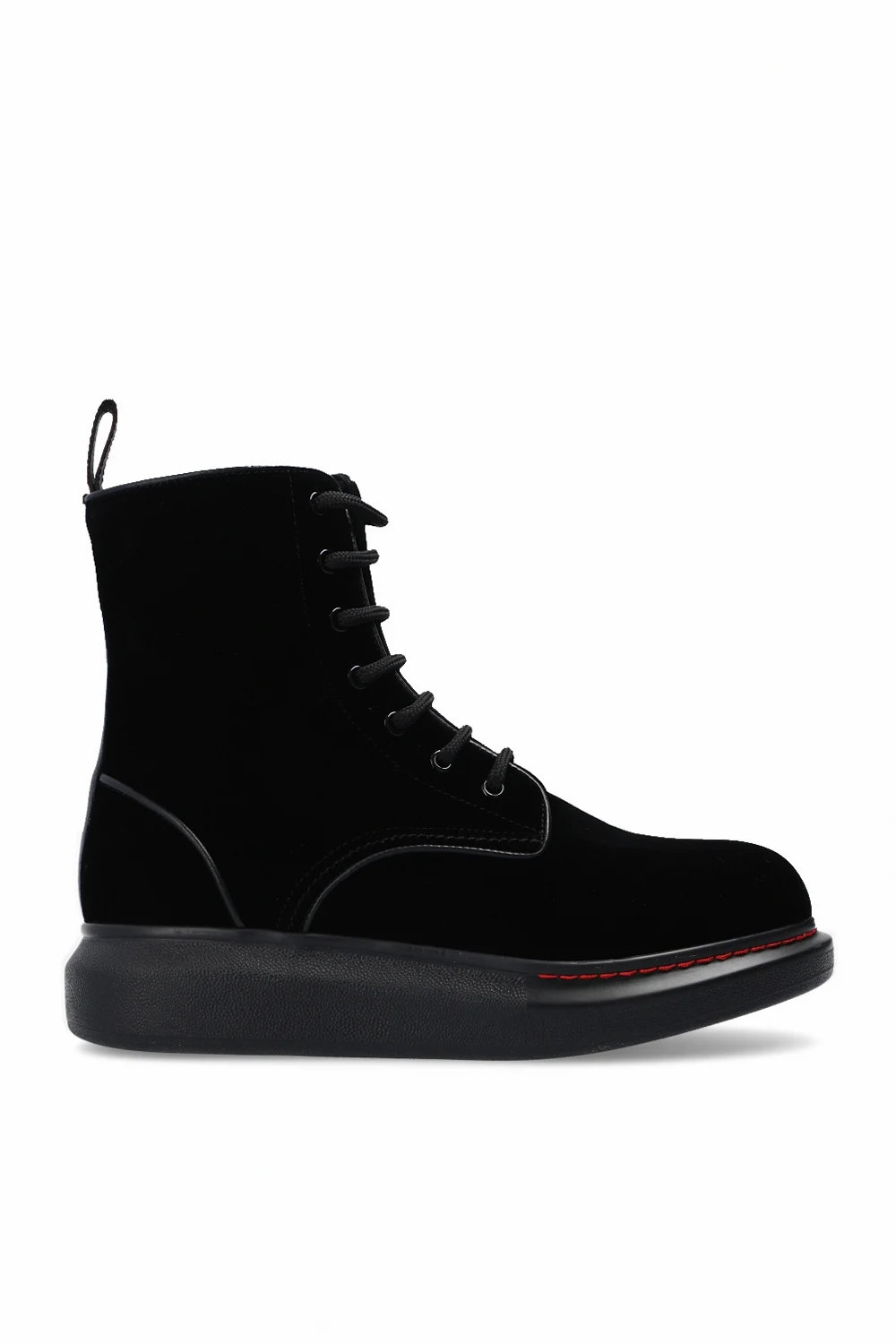 Sznurowane buty za kostkę
