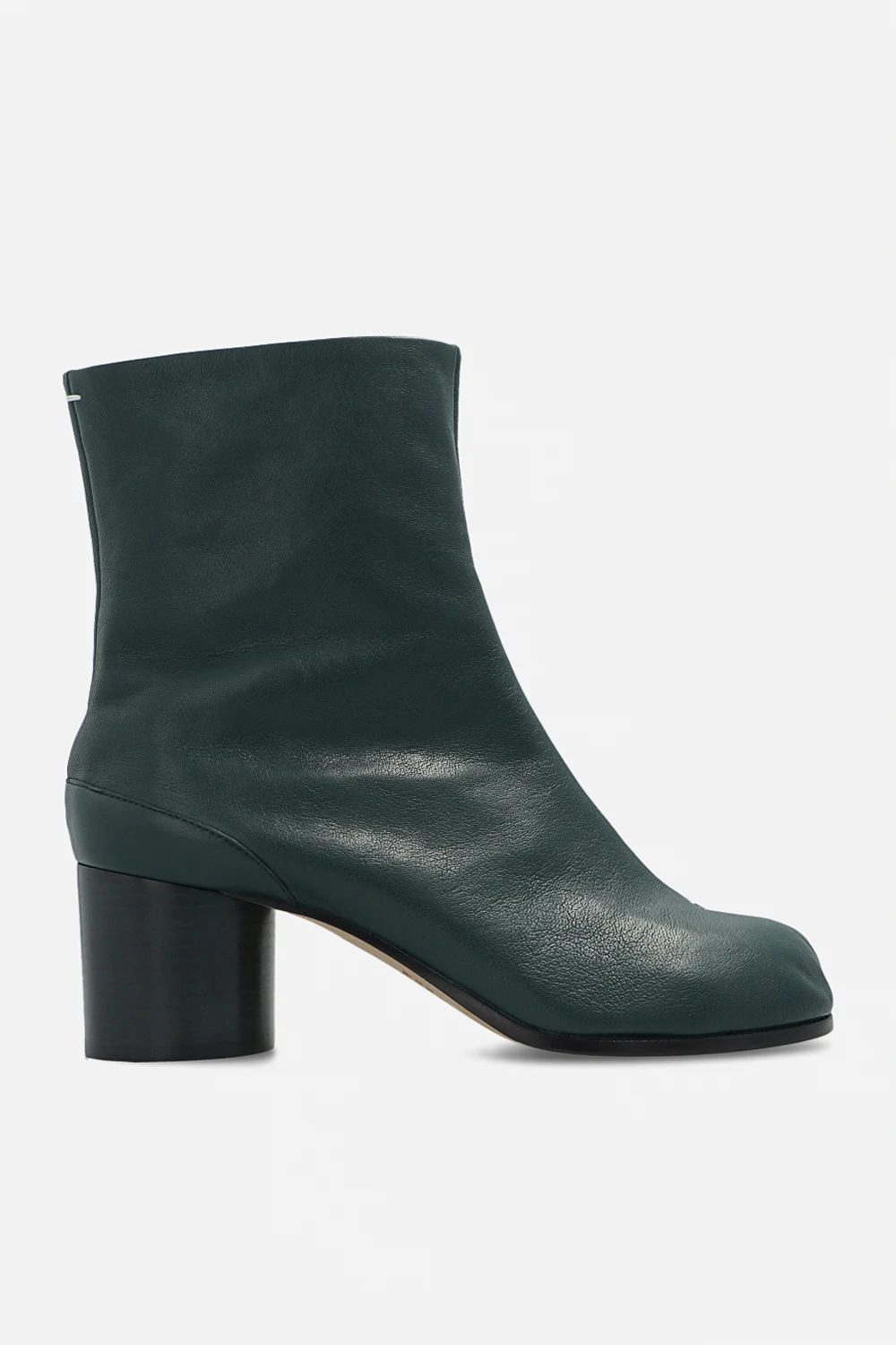 Botki na obcasie z wycięciem ‘Tabi’