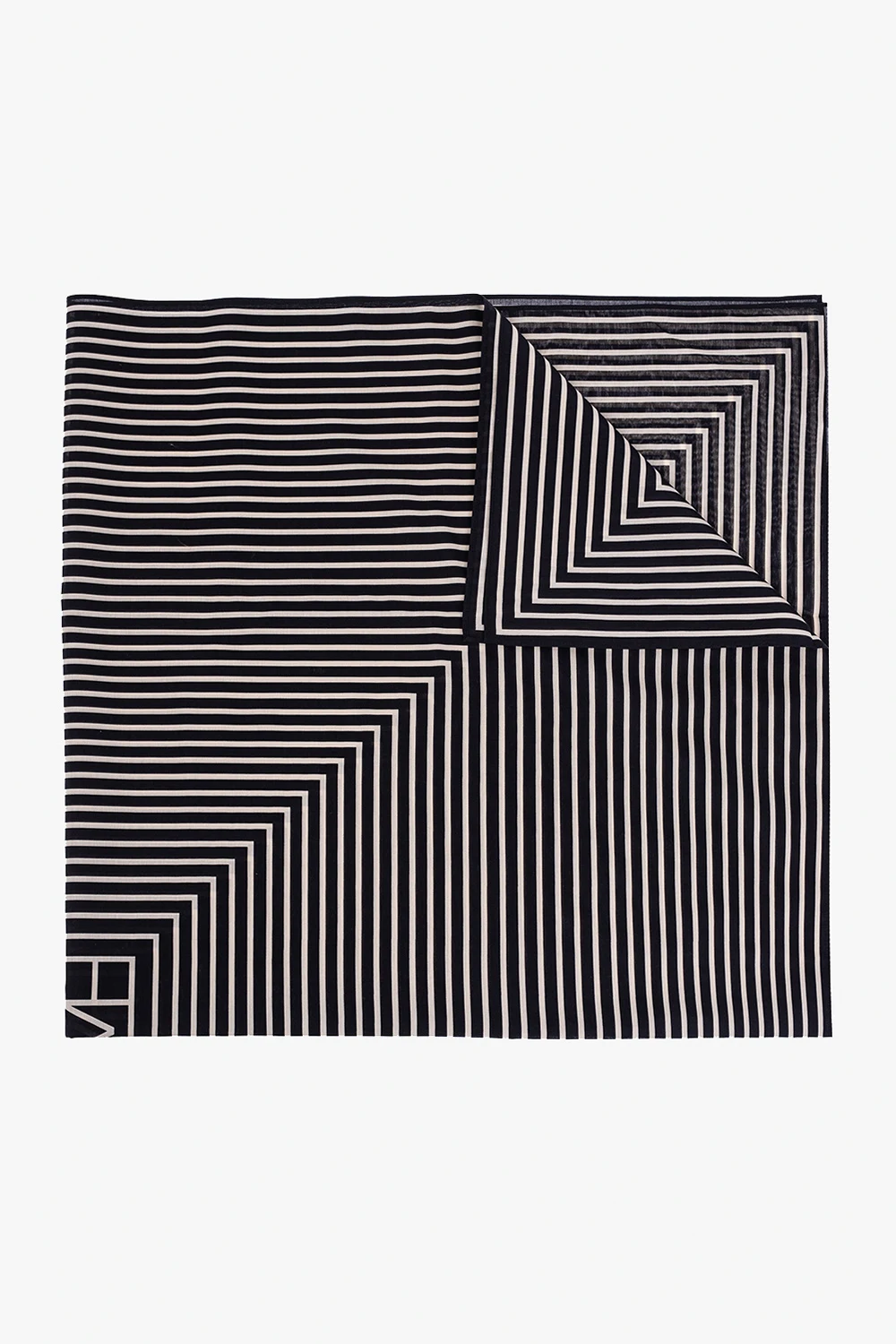 Chusta z monogramem
