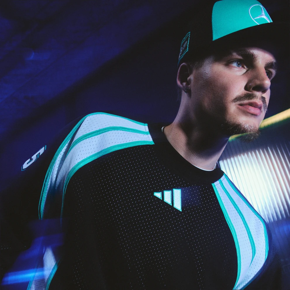 M Mercedes Amg Petronas Las Vegas Longsleeve