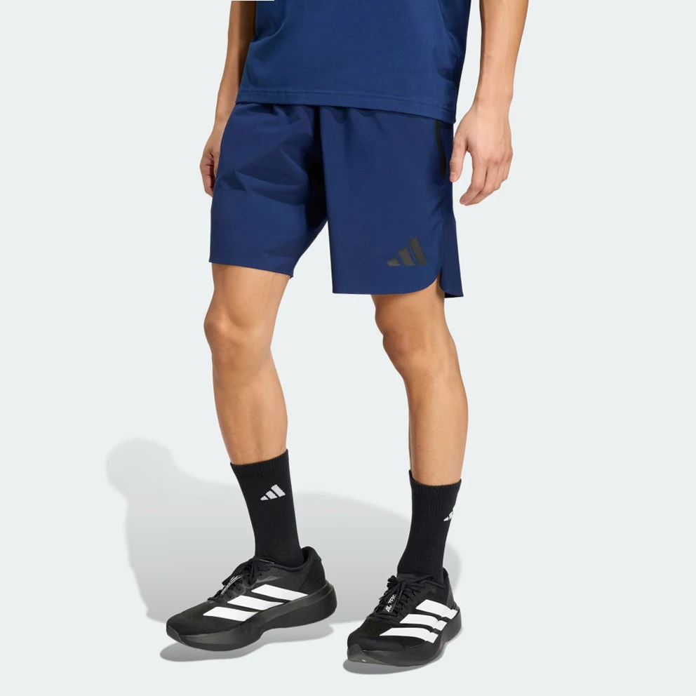 M Tiro Travel Woven Shorts