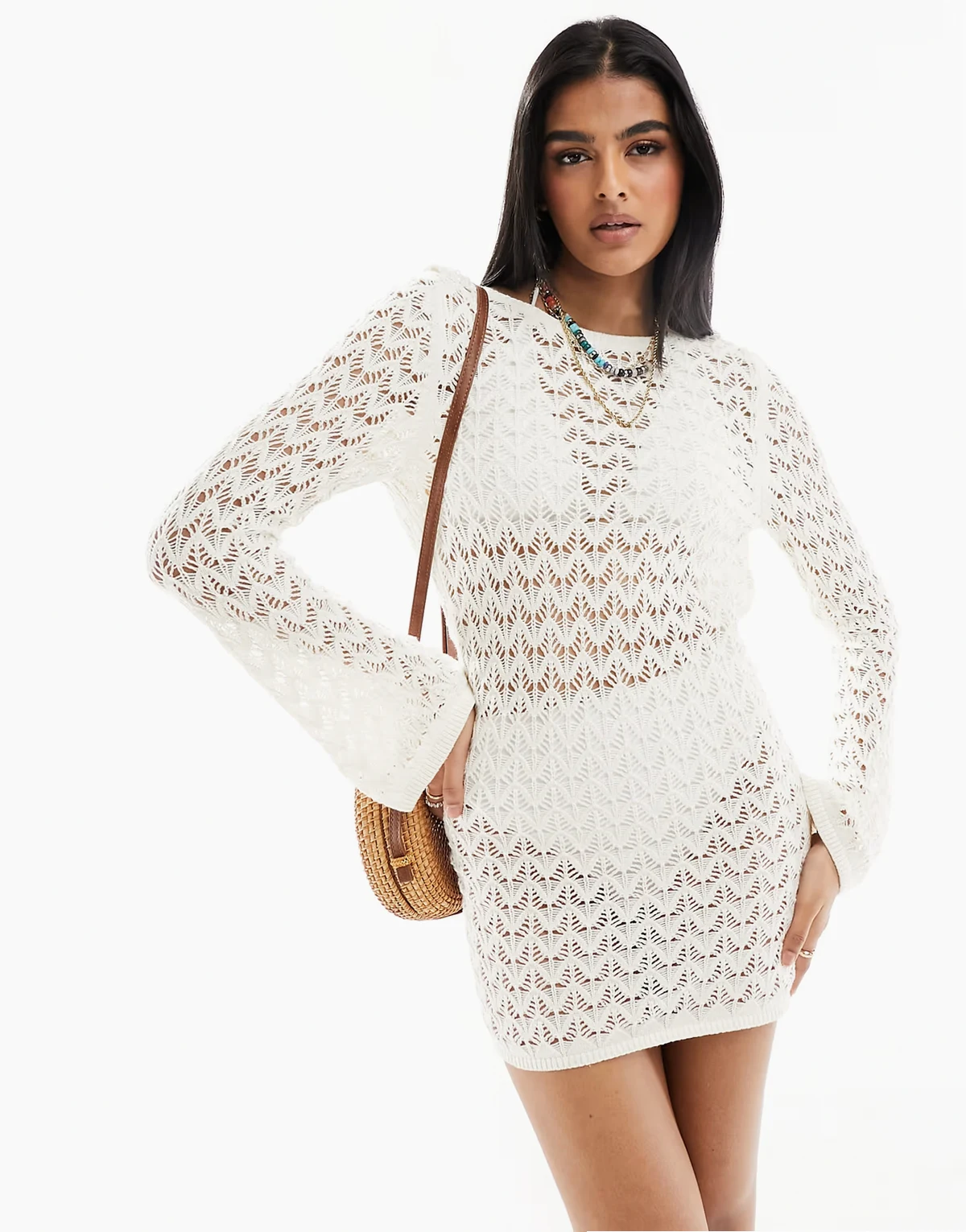 – Langärmliges Minikleid aus Häkelstoff in Creme mit Rückenausschnitt