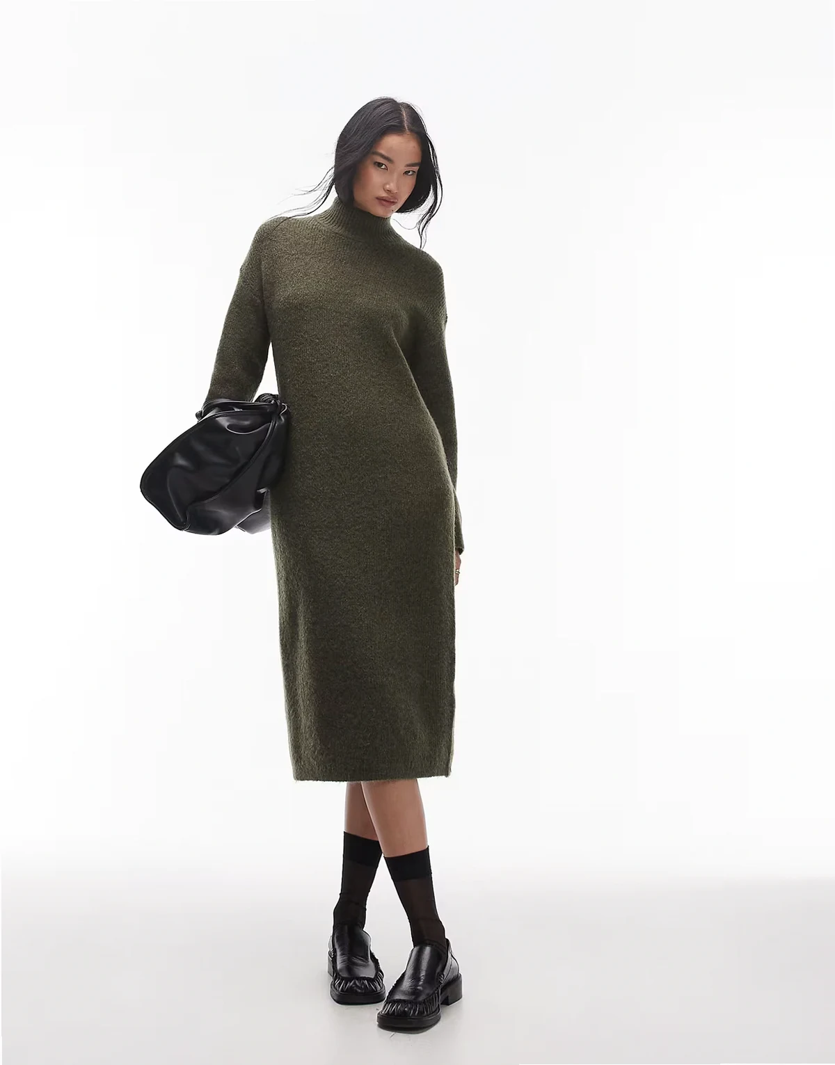turtle neck knit dress in green