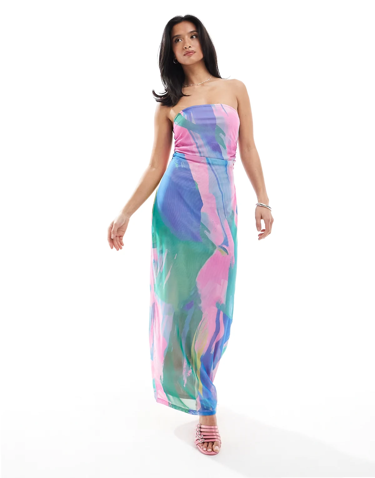– Trägerloses Netzstoff-Maxikleid mit abstraktem Muster in Rosa und Blau