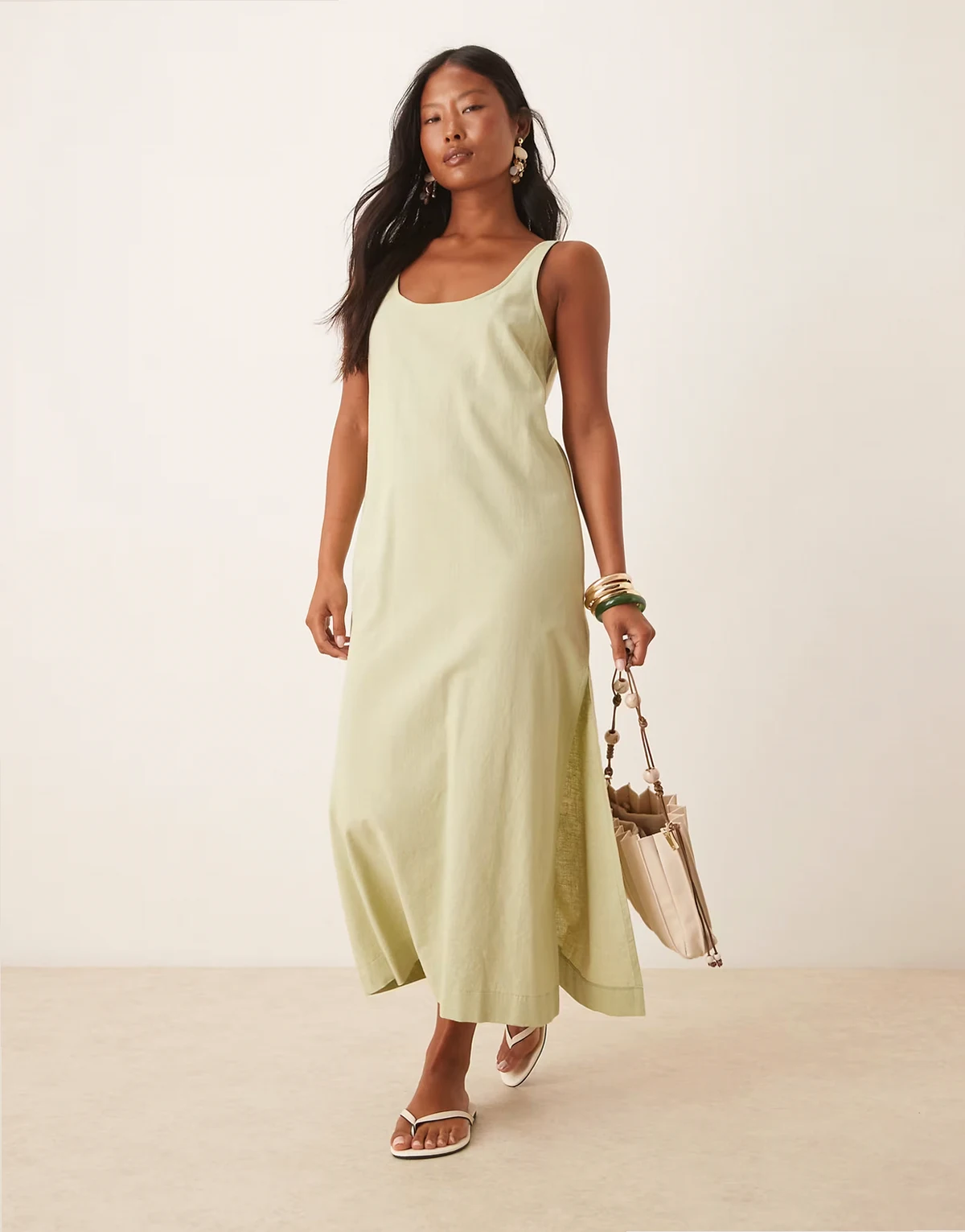 ASOS DESIGN Petite – Midikleid aus Baumwollleinen in Salbeigrün mit U-Ausschnitt
