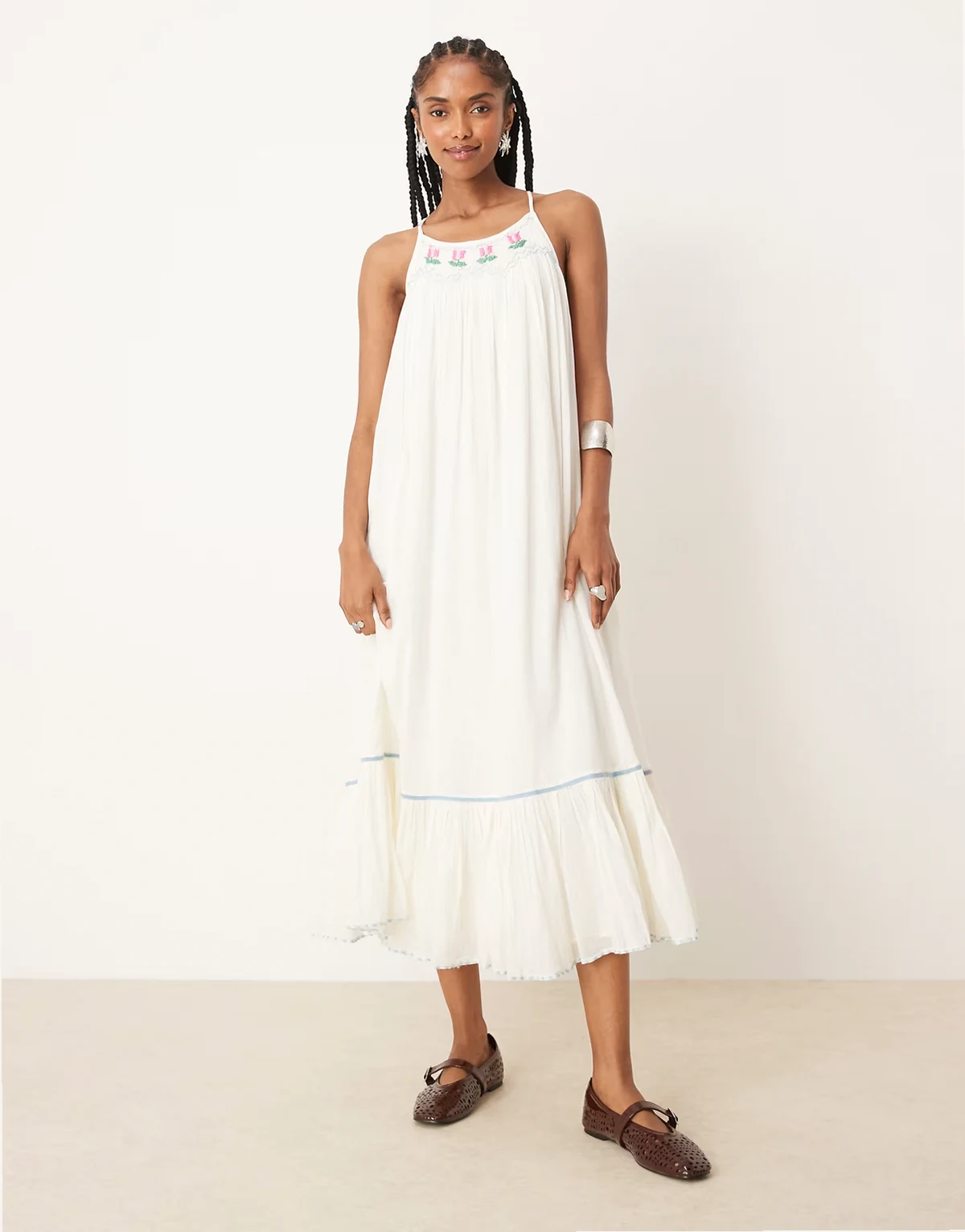 tip toe tulip embroidered midaxi dress in ivory