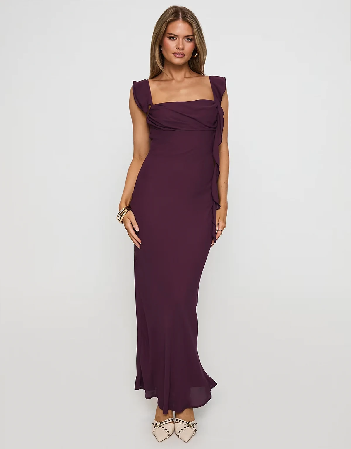 – Lanai – Maxikleid aus Chiffon in Pflaume mit geraffter Brustpartie und gerüschter Drapierung