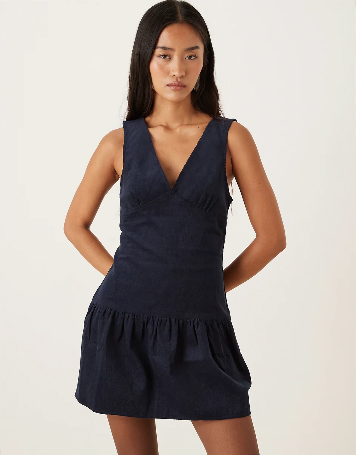 – Sarabi – Minikleid aus Cord in Marineblau