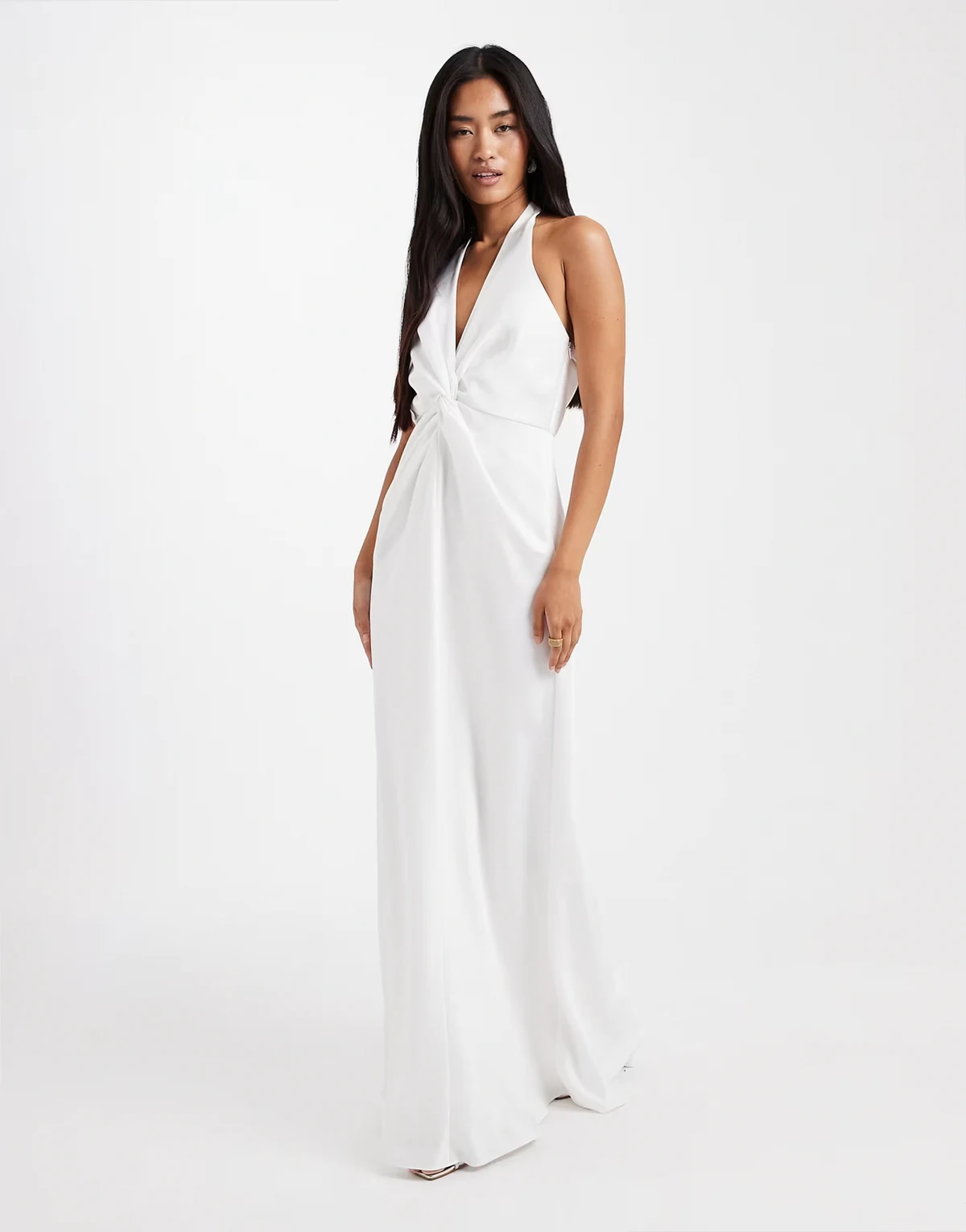 – Bridal – Maxi-Brautkleid aus Satin in Weiß mit Neckholder-Schal und verdrehter Vorderseite