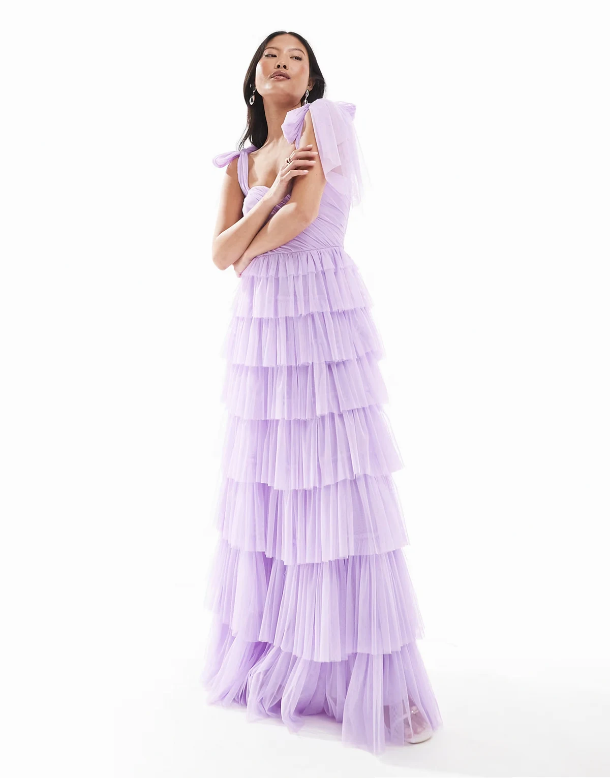 Lace & Beads Bridesmaid Petite – Liliowa tiulowa sukienka maxi z kokardkami na ramiączkach
