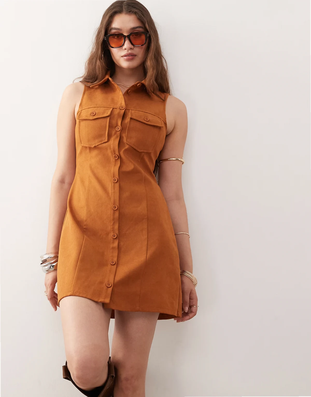 – Festival – Ärmelloses Kleid in hellbrauner Wildlederoptik