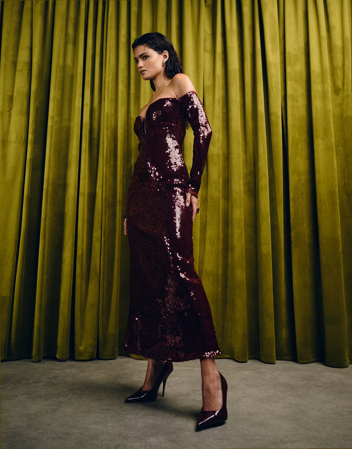 Emmeline sequin midi dress in wine