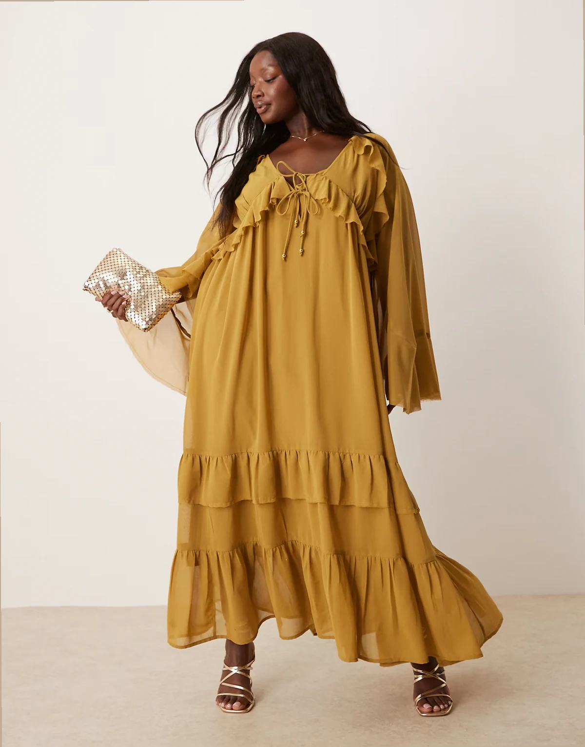 ASOS DESIGN Curve – Wiązana z przodu oliwkowa sukienka maxi z długim rękawem i dekoltem w kształcie litery V