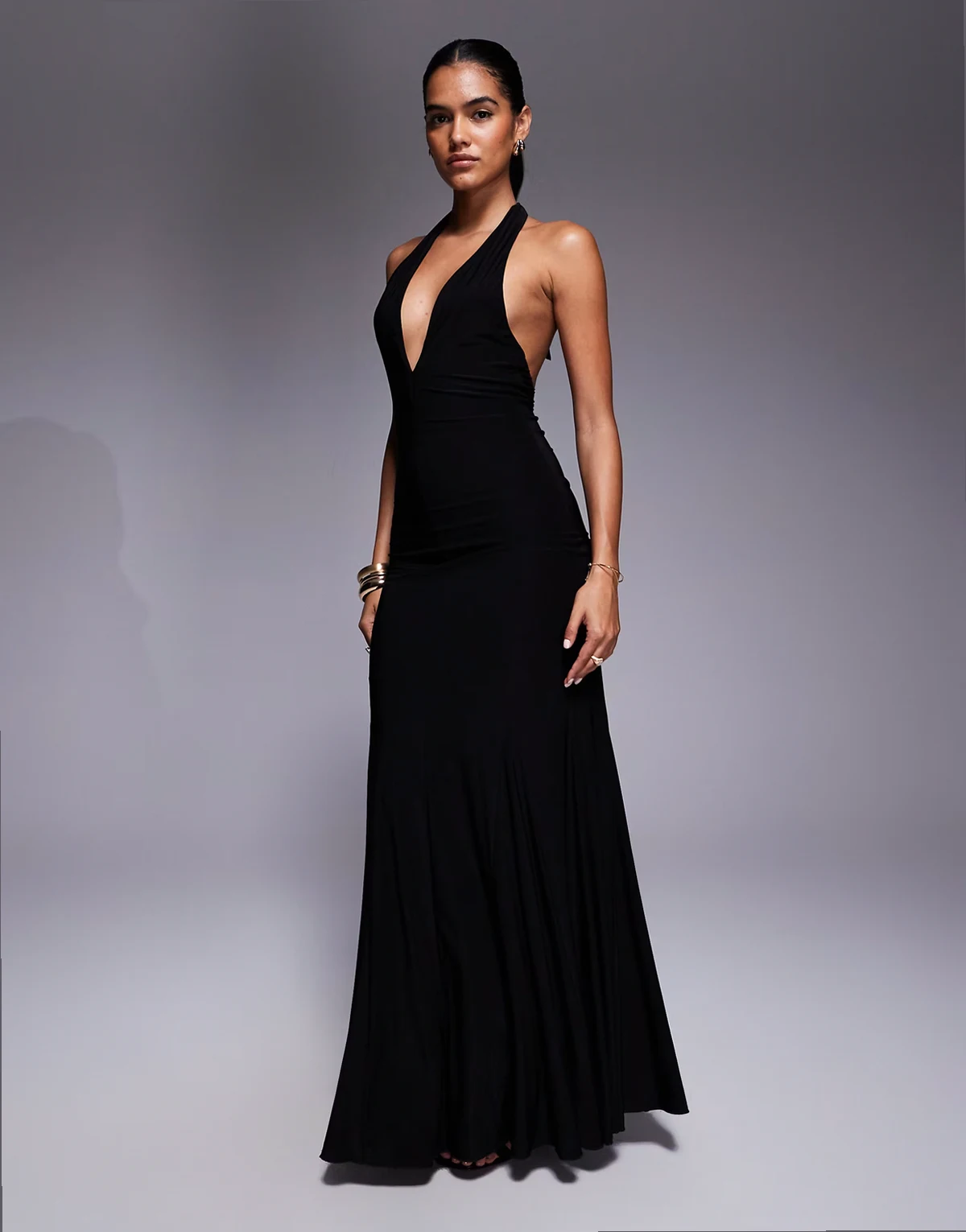 double sculpted slinky plunge halterneck godet hem maxi dress in black