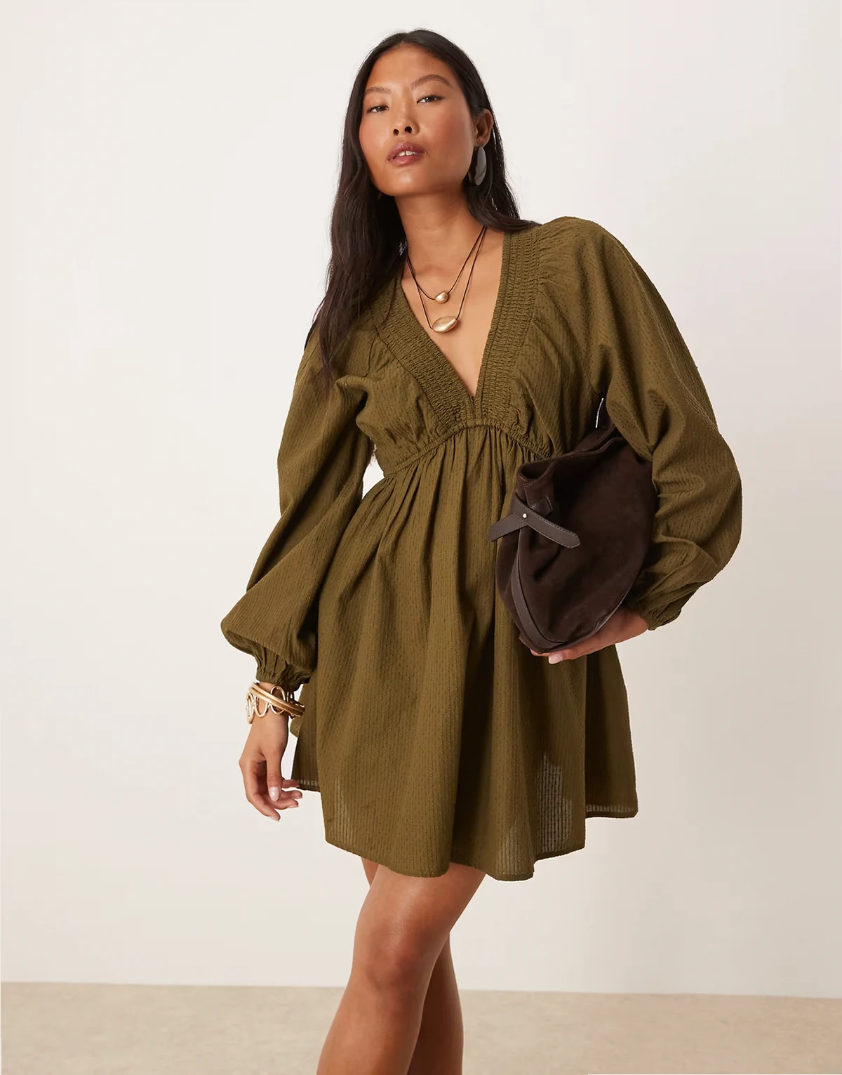 Nobody's Child Petite – Irene – Sukienka mini z balonowymi rękawami w stylu boho w kolorze khaki